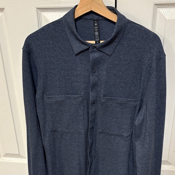 Lululemon Navy Blue Long Sleeve Soft Stretch Overshirt - Picture 1 of 1